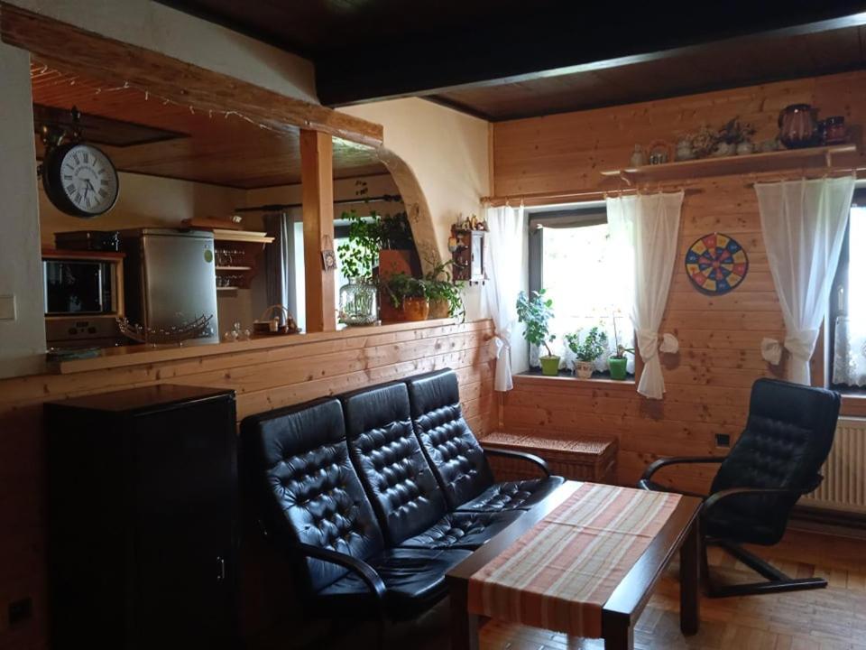 Chalupa Benecko-M.86 Exterior photo